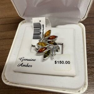 Sterling Silver Ring with Amber Accents Leaf Design size 7